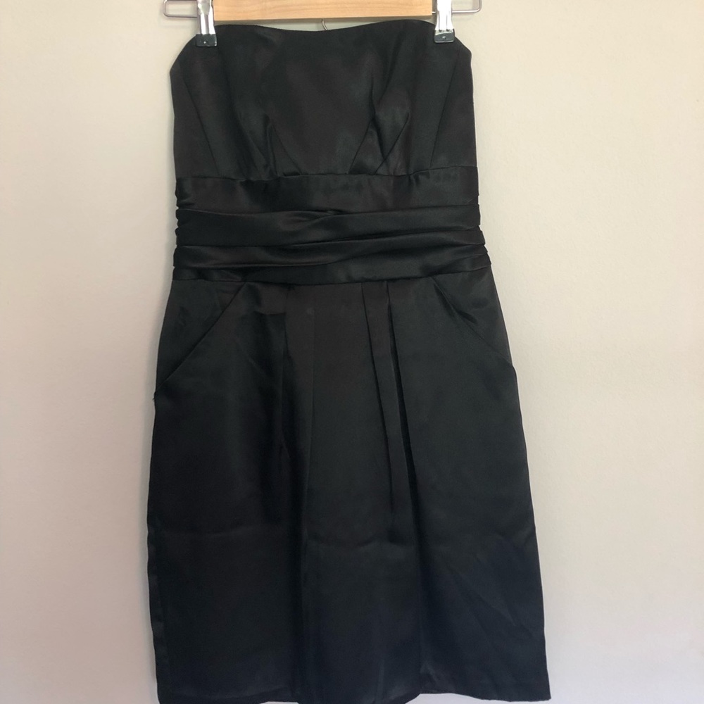 strapless cocktail dress
